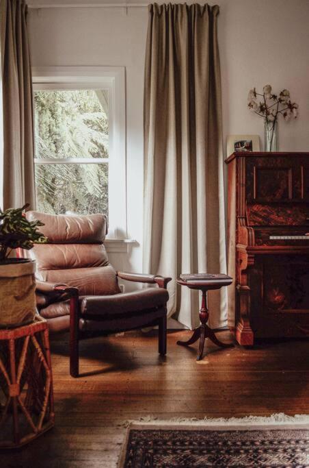 Harrys House Warburton - Peaceful Riverside Cottage In The Perfect Location Dış mekan fotoğraf