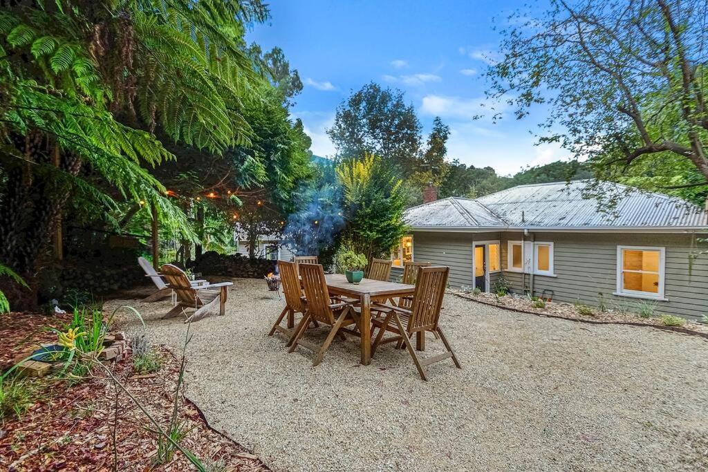 Harrys House Warburton - Peaceful Riverside Cottage In The Perfect Location Dış mekan fotoğraf